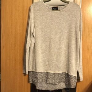 Gina Benotti Medium 2 layer look, split back, grey and white sweater/top combo